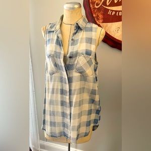 KENNETH COLE REACTION, Faded Denim Buffalo Plaid blouse, Size L